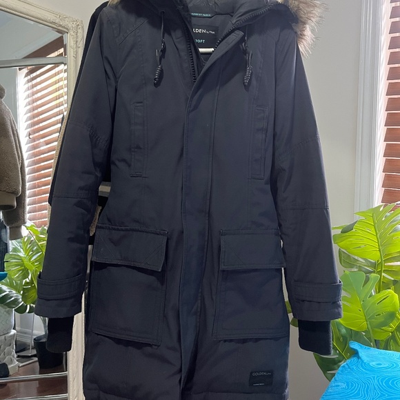 TNA Parka - Picture 1 of 2